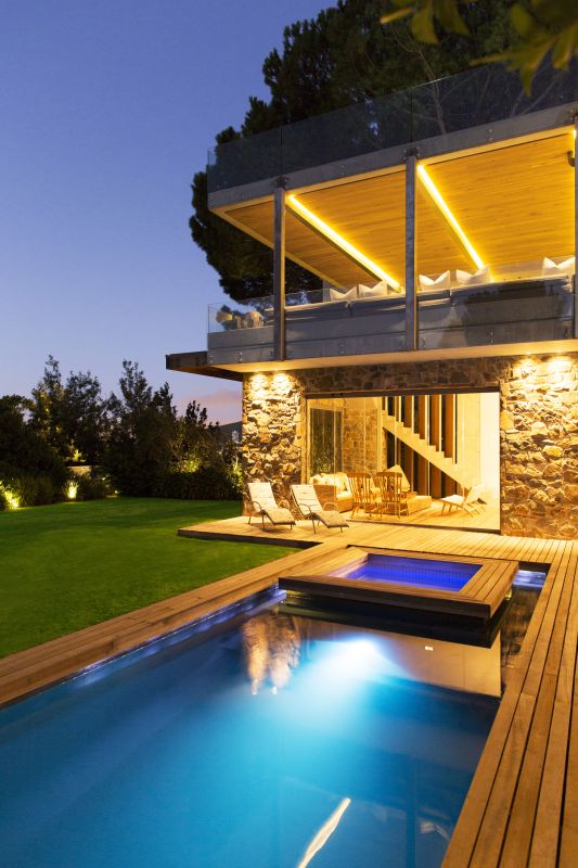 Exterior Light Repair in Alpharetta, GA